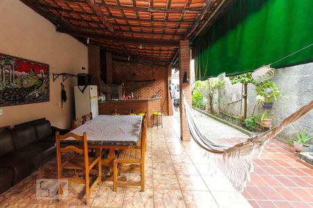 Casa para alugar com 268m², 4 quartos e 2 vagas Casa para alugar com 268m², 4 quartos e 2 vagasCorredor