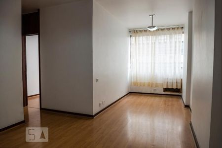 Sala de apartamento para alugar com 2 quartos, 73m² em Copacabana, Rio de Janeiro