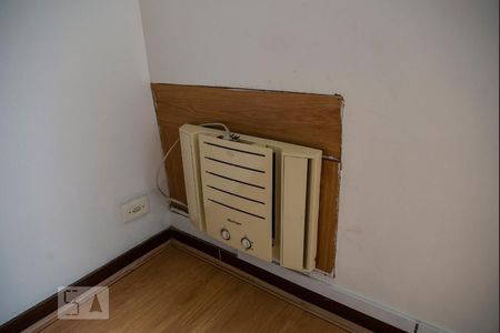 Quarto 1 de apartamento para alugar com 2 quartos, 73m² em Copacabana, Rio de Janeiro