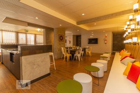 Apartamento à venda com 61m², 2 quartos e 1 vagaÁrea comum