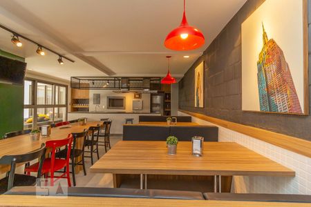 Apartamento à venda com 61m², 2 quartos e 1 vagaÁrea comum