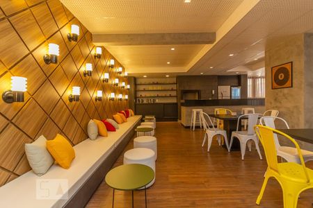 Apartamento à venda com 61m², 2 quartos e 1 vagaÁrea comum