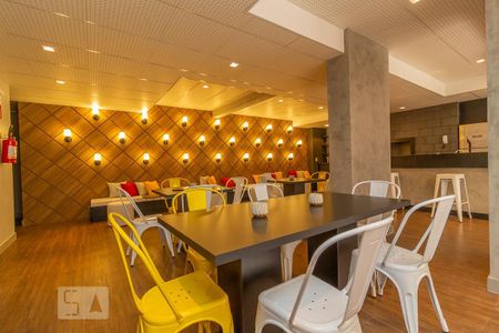 Apartamento à venda com 61m², 2 quartos e 1 vagaÁrea comum