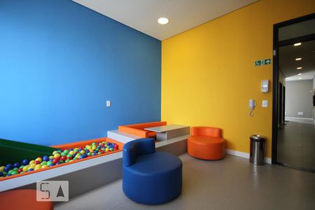 Studio para alugar com 25m², 1 quarto e sem vaga Studio para alugar com 25m², 1 quarto e sem vagaBriqnuedoteca