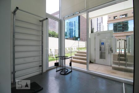 Studio para alugar com 32m², 1 quarto e 1 vaga Studio para alugar com 32m², 1 quarto e 1 vagaÁrea comum - Academia