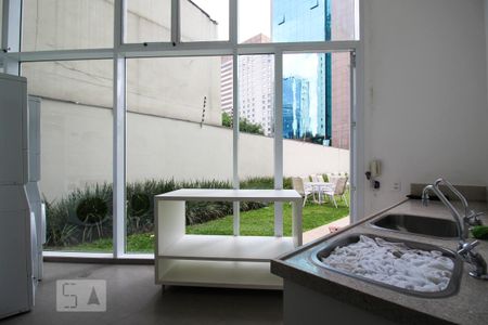 Studio para alugar com 32m², 1 quarto e 1 vaga Studio para alugar com 32m², 1 quarto e 1 vagaLavanderia