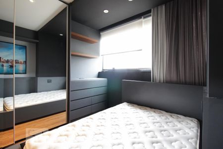 Sala/Quarto  de kitnet/studio para alugar com 1 quarto, 32m² em Vila Olímpia, São Paulo