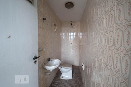 Casa à venda com 195m², 3 quartos e 3 vagasBanheiro de Serviço