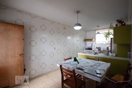 Casa à venda com 195m², 3 quartos e 3 vagasCozinha