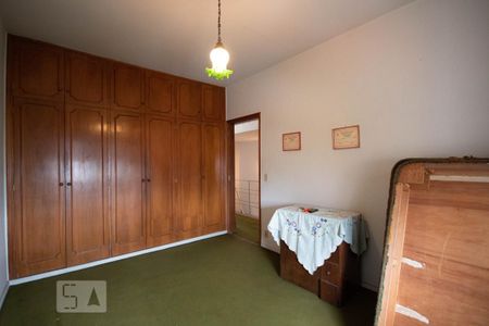 Casa à venda com 195m², 3 quartos e 3 vagasQuarto 2