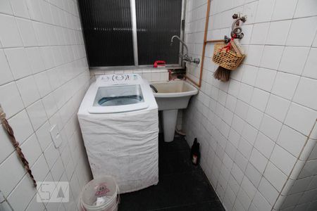 Apartamento à venda com 65m², 2 quartos e sem vaga Apartamento à venda com 65m², 2 quartos e sem vagaÁrea de Serviço