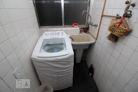 Apartamento à venda com 65m², 2 quartos e sem vaga Apartamento à venda com 65m², 2 quartos e sem vagaÁrea de Serviço