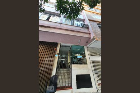 Apartamento à venda com 65m², 2 quartos e sem vaga Apartamento à venda com 65m², 2 quartos e sem vagaFachada