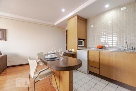 Sala e Cozinha de apartamento para alugar com 1 quarto, 45m² em Centro, São José dos Pinhais