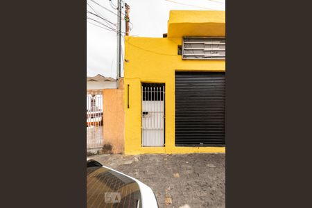 Casa para alugar com 70m², 1 quarto e sem vaga Casa para alugar com 70m², 1 quarto e sem vagaFachada