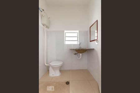 Casa para alugar com 70m², 1 quarto e sem vaga Casa para alugar com 70m², 1 quarto e sem vagaBanheiro