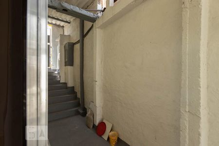 Vista do quarto de casa para alugar com 1 quarto, 70m² em Jardim Eliane, São Paulo
