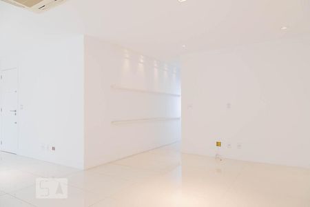 Sala de apartamento para alugar com 3 quartos, 180m² em Recreio dos Bandeirantes, Rio de Janeiro