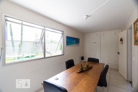 Apartamento à venda com 30m², 1 quarto e 1 vagaSala de reuniões