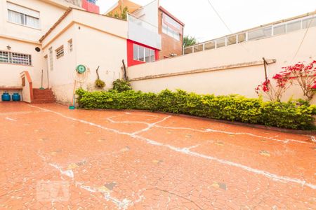 Casa à venda com 100m², 3 quartos e 2 vagas Casa à venda com 100m², 3 quartos e 2 vagasÁrea Externa