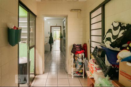 Casa à venda com 330m², 4 quartos e 2 vagasÁrea de Serviço