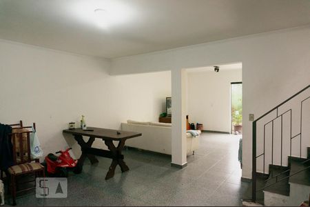 Sala de casa à venda com 4 quartos, 330m² em Chora Menino, São Paulo