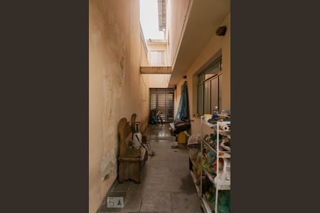 Casa à venda com 330m², 4 quartos e 2 vagasCorredor