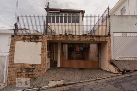 Casa à venda com 330m², 4 quartos e 2 vagasFachada
