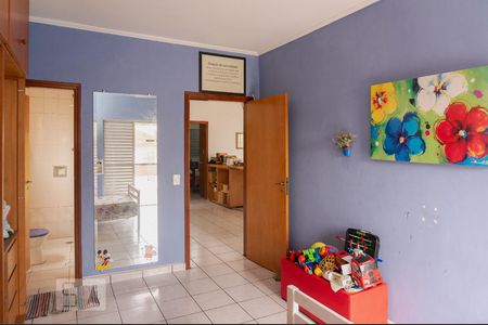 Casa à venda com 330m², 4 quartos e 2 vagasSuíte 1