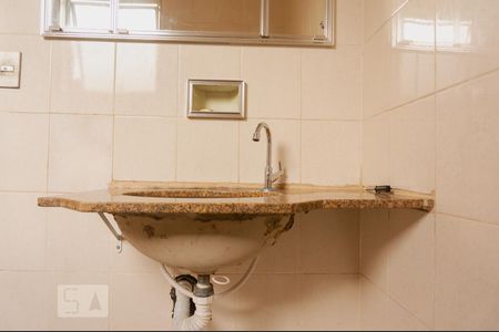 Casa à venda com 330m², 4 quartos e 2 vagasBanheiro Social