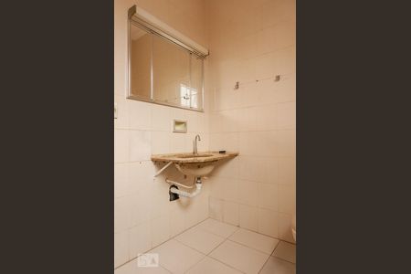 Casa à venda com 330m², 4 quartos e 2 vagasBanheiro Social