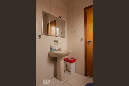 Casa à venda com 330m², 4 quartos e 2 vagasBanheiro da Suíte 1