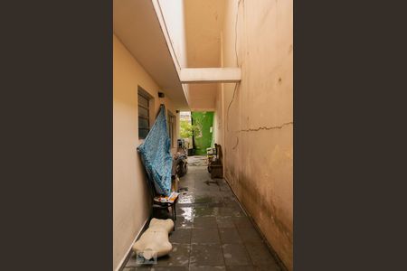 Casa à venda com 330m², 4 quartos e 2 vagasCorredor