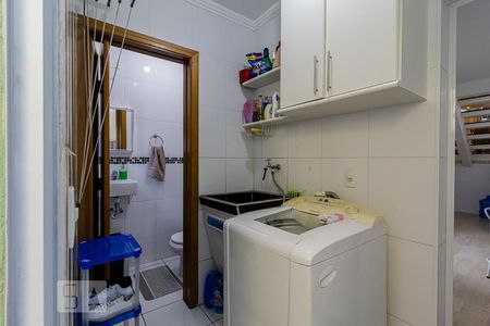 Casa à venda com 130m², 3 quartos e 2 vagasÁrea de Serviço