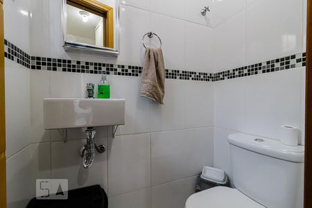 Casa à venda com 130m², 3 quartos e 2 vagasBanheiro de Serviço