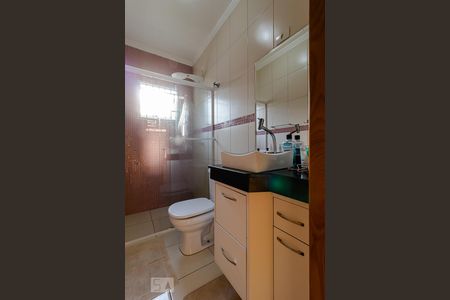 Casa à venda com 130m², 3 quartos e 2 vagasBanheiro da Suíte 1