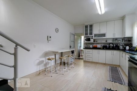 Casa à venda com 130m², 3 quartos e 2 vagasCozinha