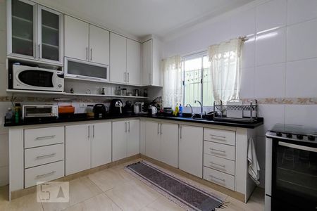 Casa à venda com 130m², 3 quartos e 2 vagasCozinha