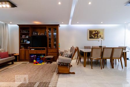 Sala de casa à venda com 3 quartos, 130m² em Jardim Maria Estela, São Paulo