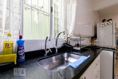 Casa à venda com 130m², 3 quartos e 2 vagasCozinha