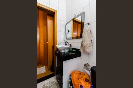 Casa à venda com 130m², 3 quartos e 2 vagasBanheiro da Suíte 2