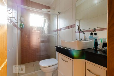 Casa à venda com 130m², 3 quartos e 2 vagasBanheiro da Suíte 1