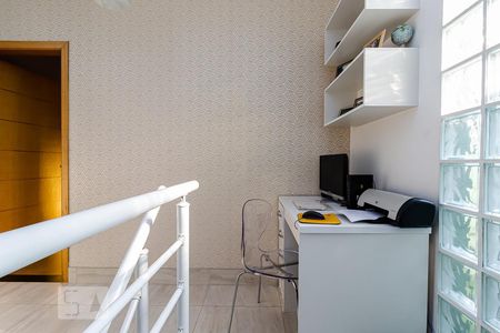 Casa à venda com 130m², 3 quartos e 2 vagasEscritório