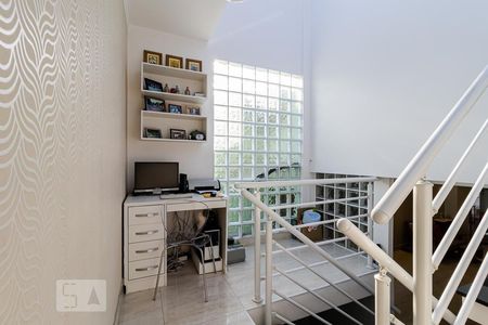 Casa à venda com 130m², 3 quartos e 2 vagasEscritório