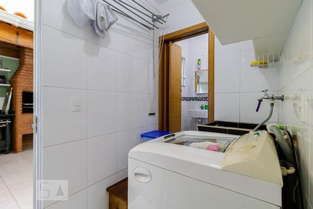 Casa à venda com 130m², 3 quartos e 2 vagasÁrea de Serviço