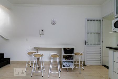 Casa à venda com 130m², 3 quartos e 2 vagasCozinha