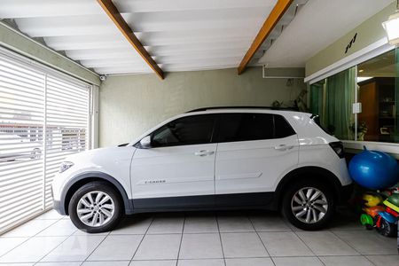 Casa à venda com 130m², 3 quartos e 2 vagasGaragem