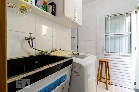 Casa à venda com 130m², 3 quartos e 2 vagasÁrea de Serviço