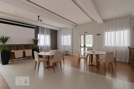 Apartamento para alugar com 52m², 2 quartos e sem vagaÁrea Comum - Salão de Festas