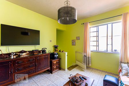 Sala de casa de condomínio à venda com 2 quartos, 110m² em Santa Rosa, Niterói